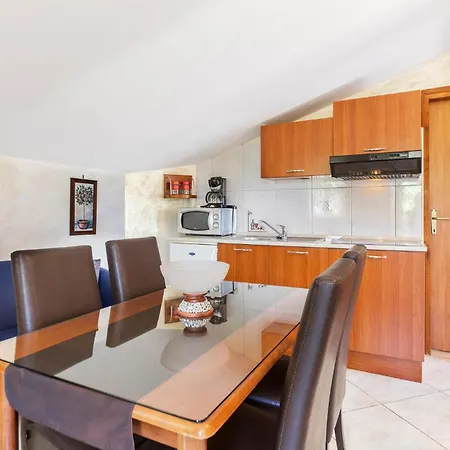 Beautiful Apartment In Porec * Porec