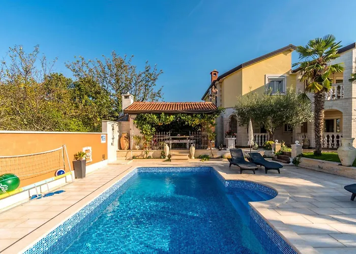 Beautiful Apartment In Porec * Poreč