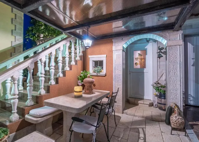 Beautiful Apartment In Porec Apartment