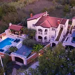 דירה Beautiful In פורץ