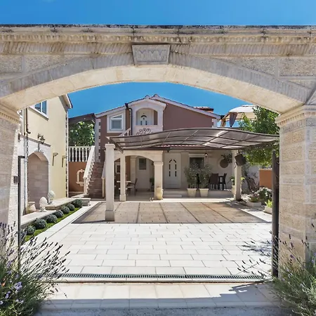 Διαμέρισμα Beautiful In Πόρετς