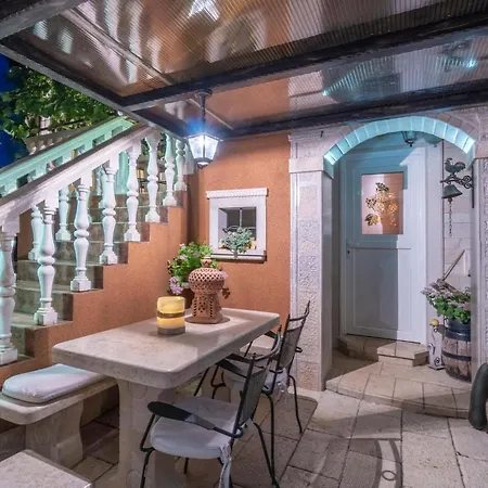 Beautiful Apartment In Porec With Kitchen Apartment