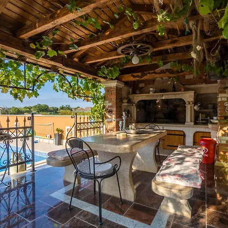 Beautiful Apartment In Porec With Kitchen Apartment