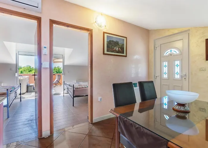 Апартаменти Beautiful In Пореч