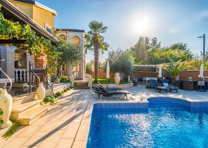 Beautiful In Апартаменти Пореч